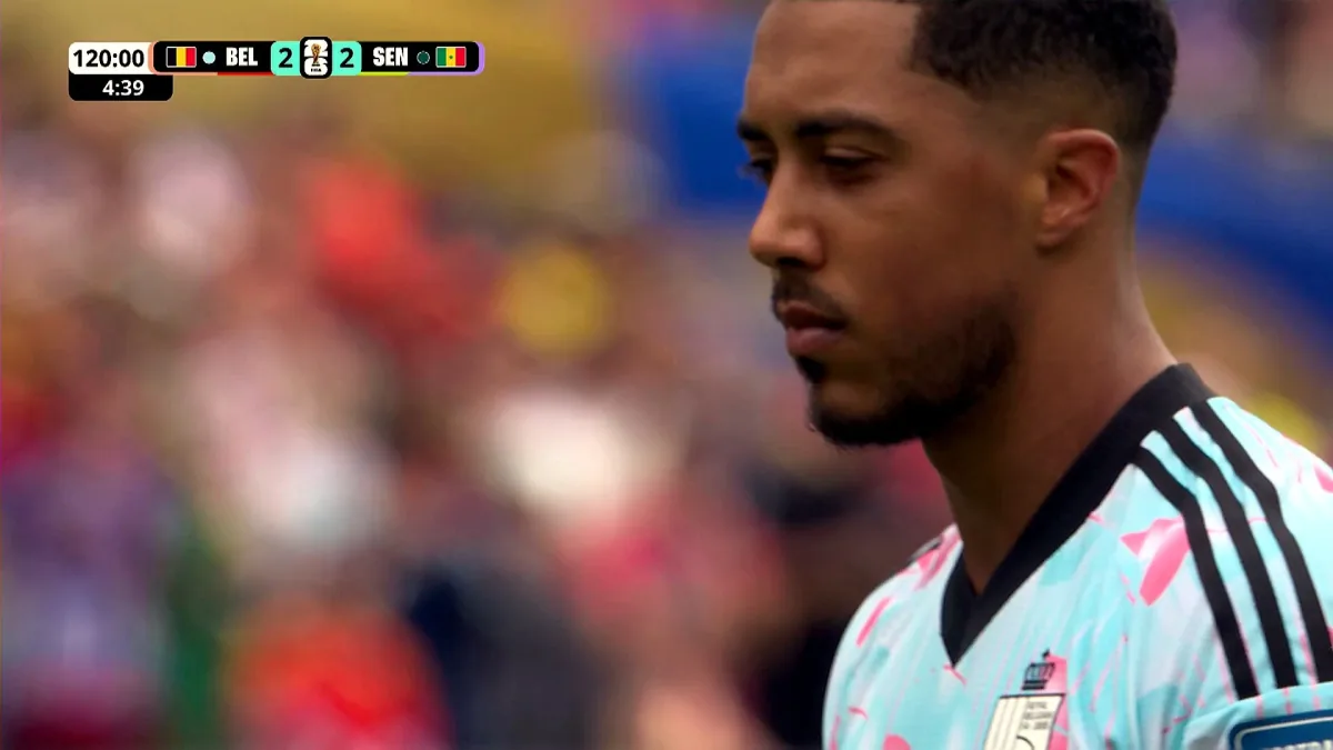 Bélgica remonta un partido inexplicable y avanza a octavos