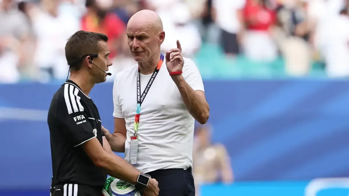 Alfie Haaland y el 'dardo' contra el arbitraje del Noruega-Inglaterra