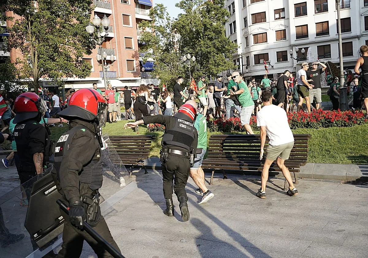 Celebraciones y altercados en el País Vasco