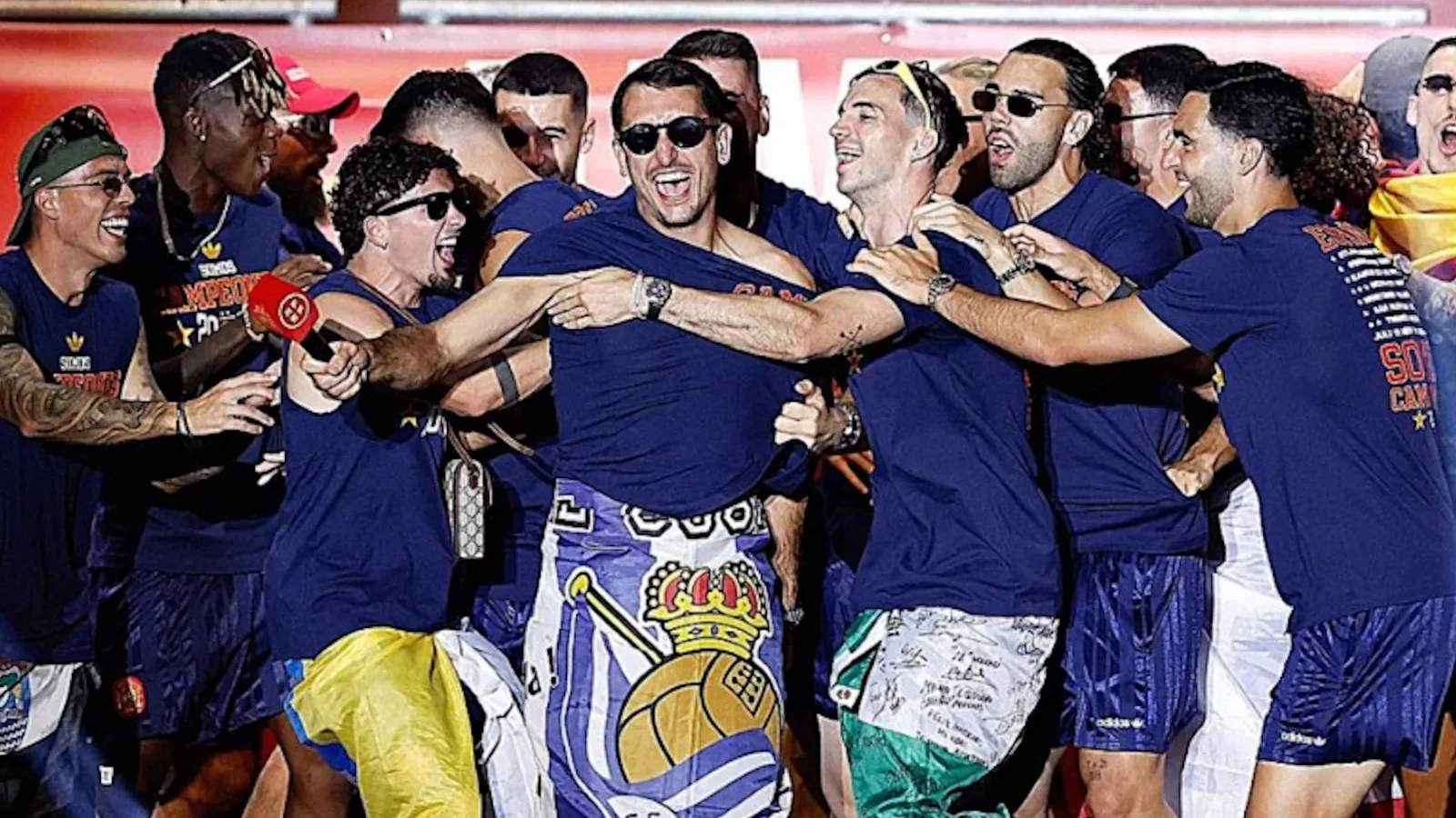 La selección española celebra su segundo Mundial con una multitudinaria fiesta en Madrid